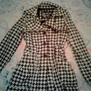 Houndstooth jacket medium